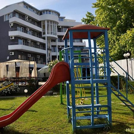 Apartments Danita & Restaurant&Pool Bar Βάρνα Εξωτερικό φωτογραφία