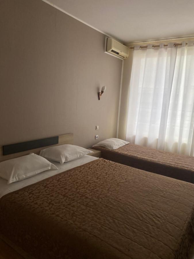 Apartments Danita & Restaurant&Pool Bar Βάρνα Εξωτερικό φωτογραφία