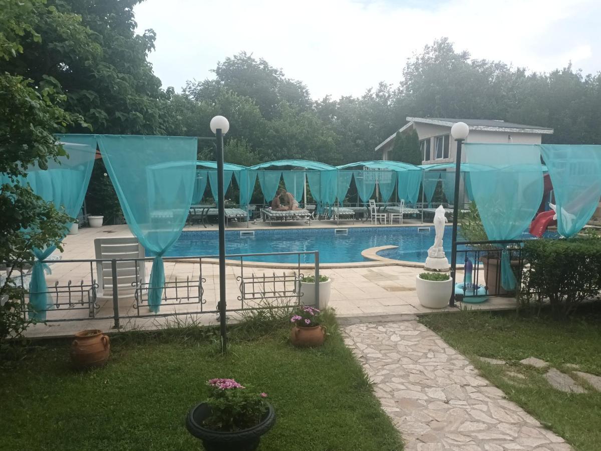 Apartments Danita & Restaurant&Pool Bar Βάρνα Εξωτερικό φωτογραφία