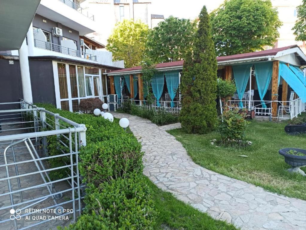 Apartments Danita & Restaurant&Pool Bar Βάρνα Εξωτερικό φωτογραφία